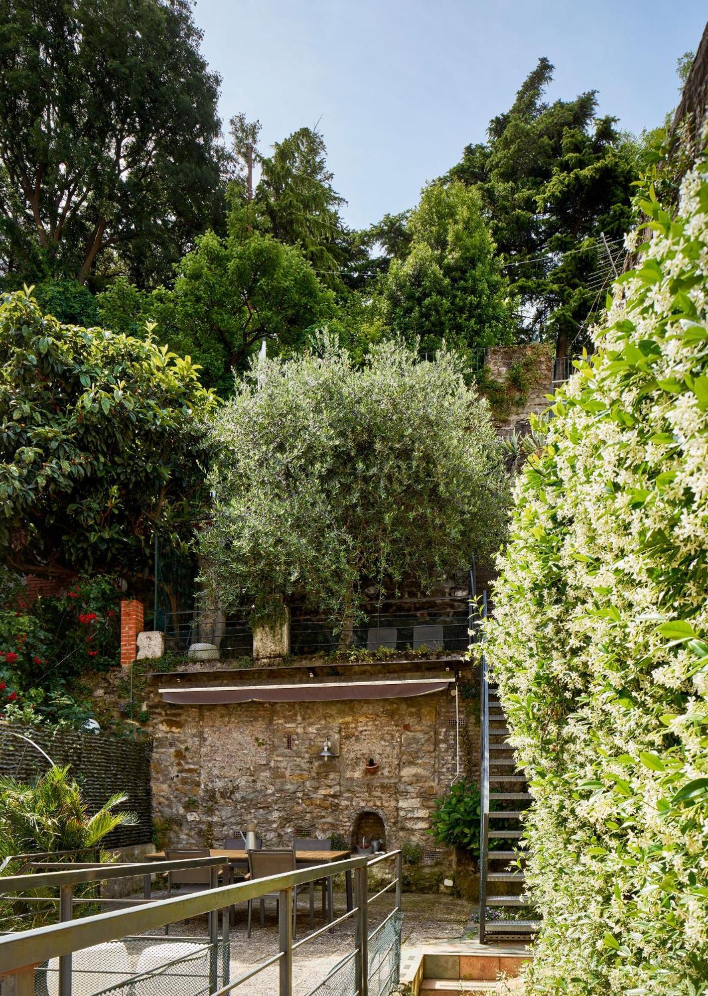 Giardino Segreto, In Centro Apartment Trieste Luaran gambar